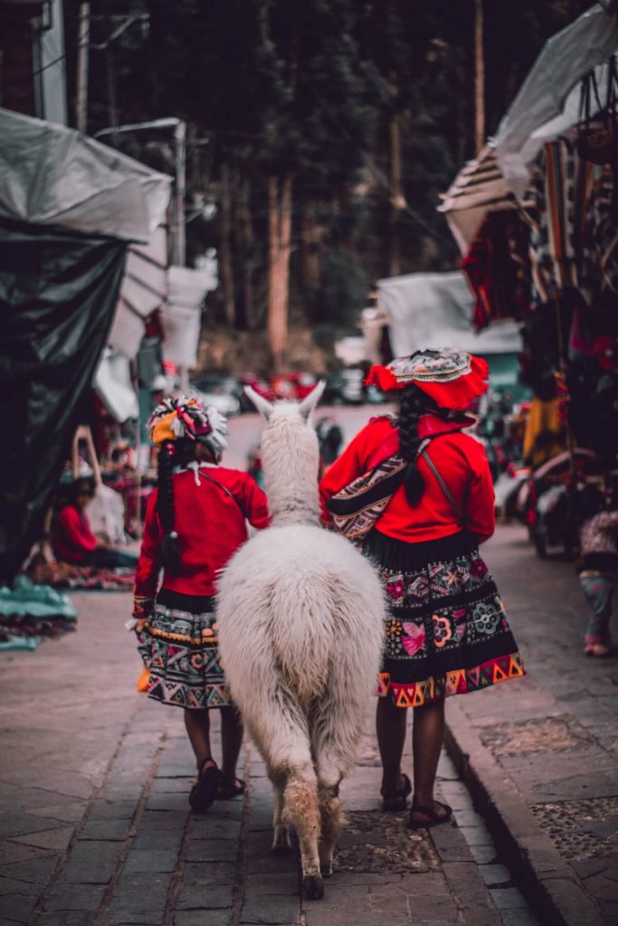 Pisac - people